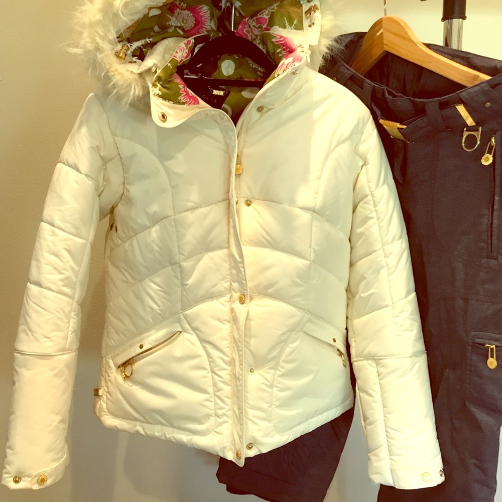 Gorgeous Metropolis Ski Suit!